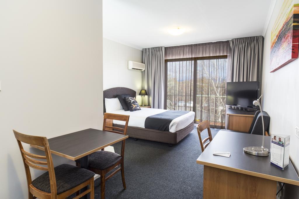 Alpha Hotel Canberra Camberra Exterior foto